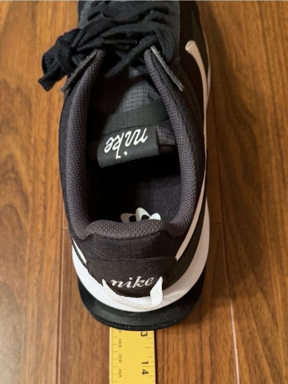 Nike Air Max Pre-Day Black White Sneakers Men’s Size 11.5 DC9401-001 - Picture 11 of 15